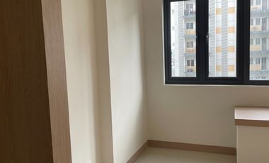 SMDC Field Residences 1BR Condo Behind SM Sucat Paranaque