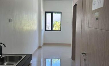 2BR Condo in Muntinlupa Leaf Residences