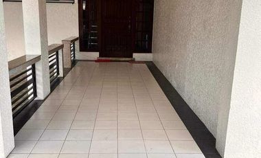 HOUSE FOR RENT IN MERVILLE PARK VILLAGE, PARANQUE