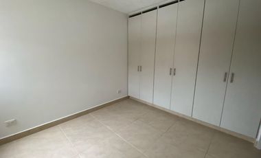 SE VENDE APARTAMENTO EN EL SECTOR DEL POBLADO COD 8636892