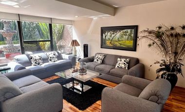 Casa en condominio en venta en Interlomas