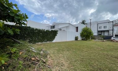 Terreno en venta. Framboyanes, Villahermosa Tabasco. Cerca de la UJAT central.