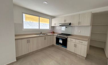 CASA EN RENTA EN FUENTES DE SAN JOSE EN TOLUCA PARA ESTRENAR