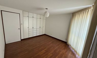 Amplio Departamento de 145 m², con Piscina y Vistas a La Campiña en Cayma