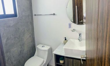 PRECIOSA CASA RESIDENCIAL