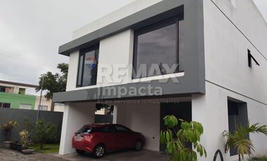 Casa en Renta Sector Calderón.