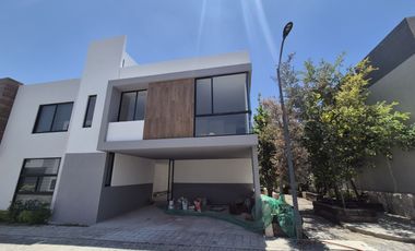CASA EN VENTA EN FUERTE DE GUADALUPE, CUAUTLANCINGO, PUEBLA.