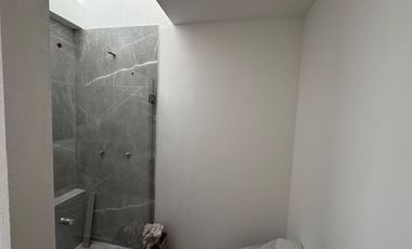 CASA EN VENTA ZONA PLAZA SAN DIEGO