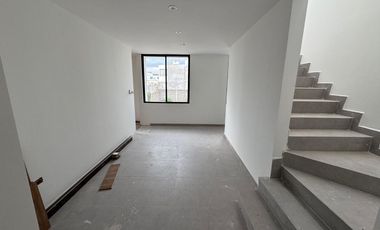 CASA EN VENTA ZONA PLAZA SAN DIEGO