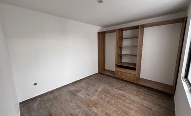 CASA EN VENTA ZONA PLAZA SAN DIEGO