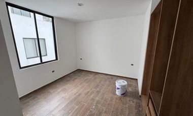 CASA EN VENTA ZONA PLAZA SAN DIEGO