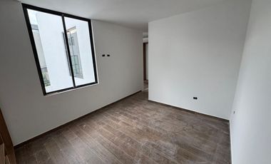 CASA EN VENTA ZONA PLAZA SAN DIEGO