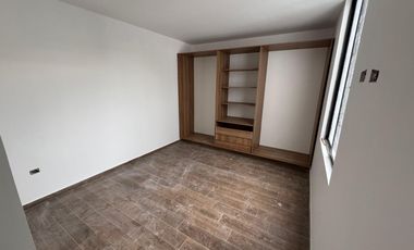 CASA EN VENTA ZONA PLAZA SAN DIEGO