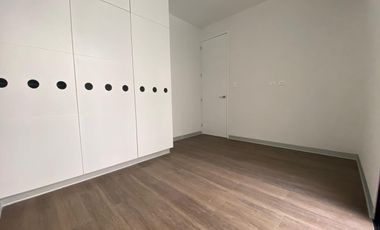 Loft Grande de Diseño Industrial con Mucha Luz Natural, Alquiler en Miraflores