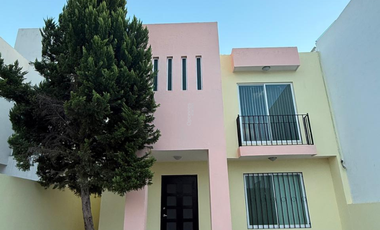 Casa en Renta, Fracc. Jardines del Country