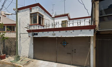 Casa en venta. Cda. Jacobo Dale Vuelta, Col. Periodista, Benito Juárez, CDMX.