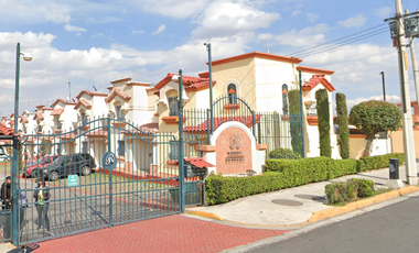 Casa en Fraccionamiento, privada Riveira, Villa del Real, Tecámac, Estado de México