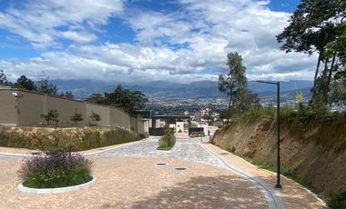 HERMOSOS LOTES DE TERRENO EN NUEVA URB PRIVADA CUMBAYA (a pasos del Club Rancho San Francisco)