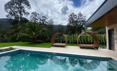 HERMOSOS LOTES DE TERRENO EN NUEVA URB PRIVADA CUMBAYA (a pasos del Club Rancho San Francisco)