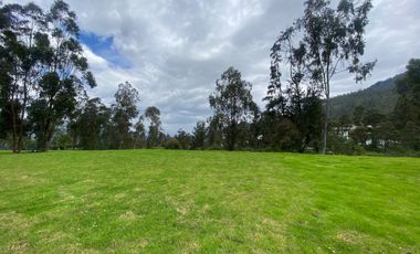 HERMOSOS LOTES DE TERRENO EN NUEVA URB PRIVADA CUMBAYA (a pasos del Club Rancho San Francisco)