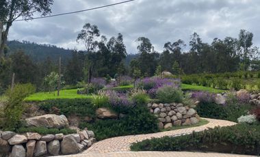 HERMOSOS LOTES DE TERRENO EN NUEVA URB PRIVADA CUMBAYA (a pasos del Club Rancho San Francisco)