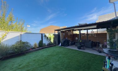 Casa en condominio, Los Piñones · Venta UF 8.500