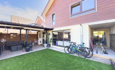 Casa en condominio, Los Piñones · Venta UF 8.500