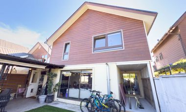 Casa en condominio, Los Piñones · Venta UF 8.500