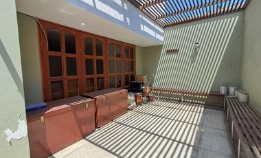Alquiler de Cómodo Dúplex Cuatro Dormitorios, Cochera en Chorrillos