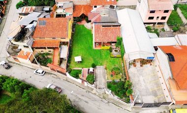 CASA EN VENTA, VIVE O EMPRENDE EN PAUTE.