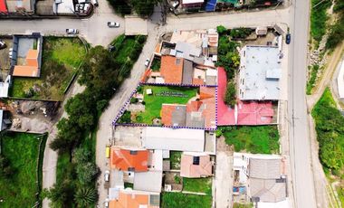 CASA EN VENTA, VIVE O EMPRENDE EN PAUTE.