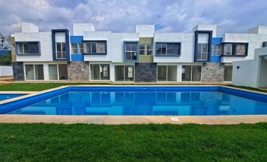 Casa en Venta 2 recamaras seguridad alberca al sur de Cuernavaca en Emiliano Zapara Morelos