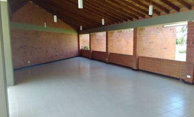 ARRIENDO CASA EN LA MORADA A LAS AFUERAS DE CALI VALLE DEL CAUCA