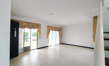 ARRIENDO CASA EN LA MORADA A LAS AFUERAS DE CALI VALLE DEL CAUCA