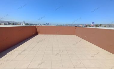 Condominio en Renta a 10 min de garita Otay en crucero 5 y 10 Dentro de privada