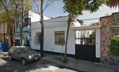REMATO EXCELENTE CASA EN LIBERTAD 19, AZCAPOTZALCO, CDMX