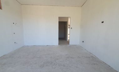 Parcela con casa casi terminada en Casablanca 3D 2B $84.900.000