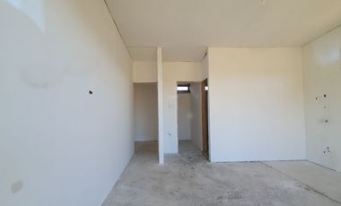 Parcela con casa casi terminada en Casablanca 3D 2B $84.900.000