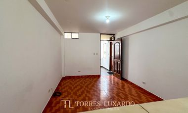 ALQUILER DEPARTAMENTO EN 3 PISO SURCO 2 HABITACIONES