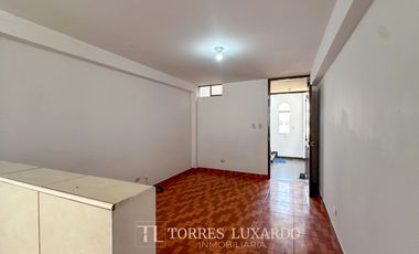 ALQUILER DEPARTAMENTO EN 3 PISO SURCO 2 HABITACIONES