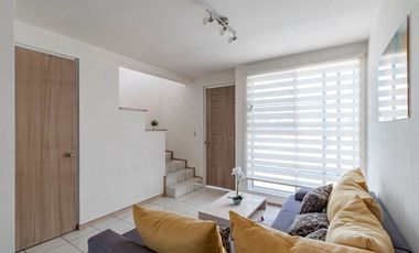 Casa en Venta  con 3 Recámaras seguridad alberca en Emiliano Zapata Morelos