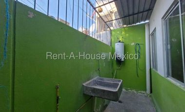 Casa de una planta con 1 recámara y amenidades - VENTA, San Pedro Mártir