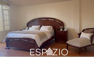 Casa de lujo en venta sector San Juan de Cumbaya