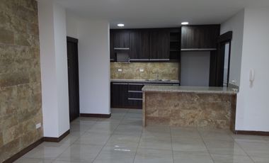 Moderno departamento con balcón, piscina y áreas sociales en Katamar II - Manta