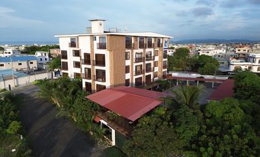 Moderno departamento con balcón, piscina y áreas sociales en Katamar II - Manta