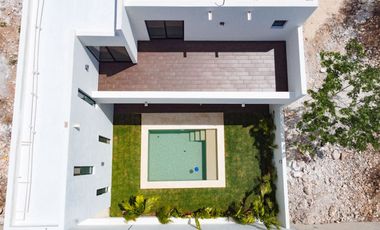 CASA EN CHOLUL, EN PRIVADA PLENUM RESIDENCIAL, ENTREGA INMEDIATA.