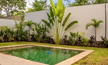 CASA EN CHOLUL, EN PRIVADA PLENUM RESIDENCIAL, ENTREGA INMEDIATA.