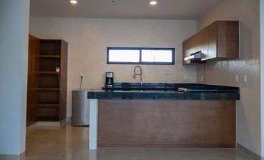 CASA EN CHOLUL, ENTREGA INMEDIATA, EN PRIVADA PLENUM RESIDENCIAL.
