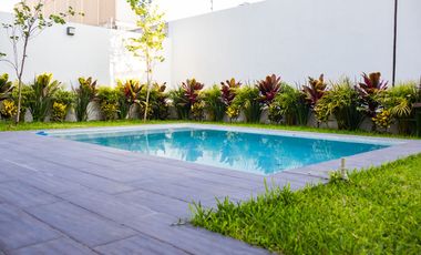 CASA EN CHOLUL, ENTREGA INMEDIATA, EN PRIVADA PLENUM RESIDENCIAL.