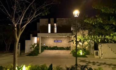 CASA EN CHOLUL, ENTREGA INMEDIATA, EN PRIVADA PLENUM RESIDENCIAL.
